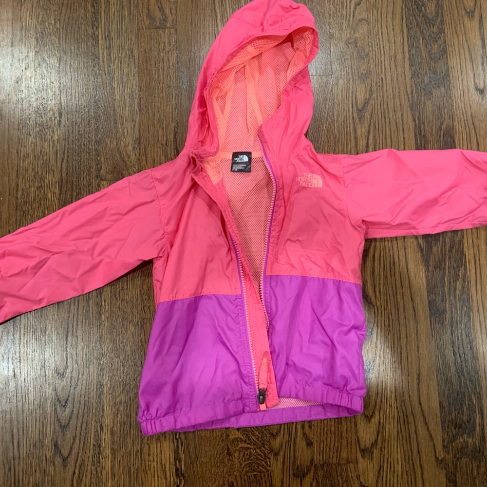 North face 3t raincoat like new